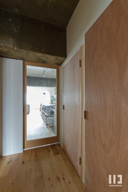 「究極の自在性スタイル」の廊下