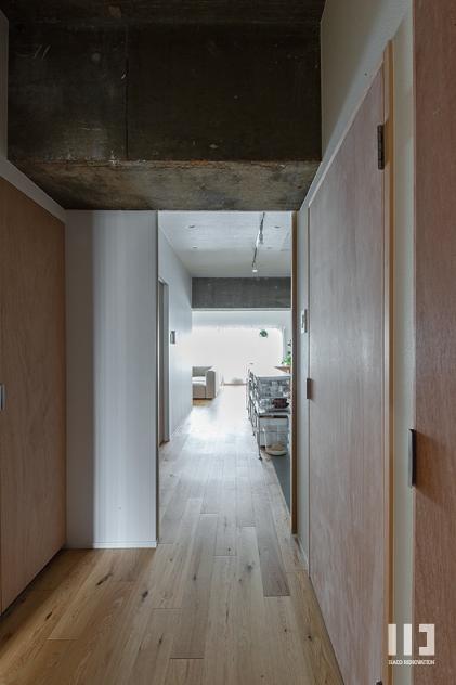 「究極の自在性スタイル」の廊下