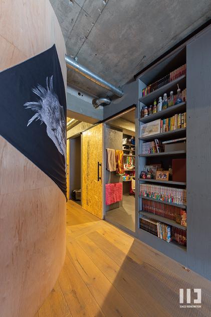 「そう、すべては…」の壁面収納