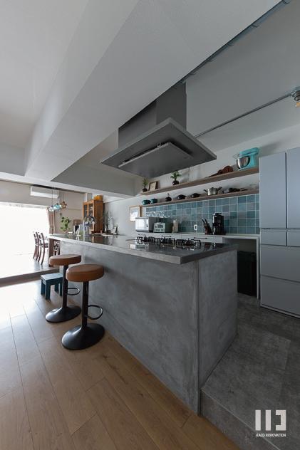 「The hideaway café」のキッチン