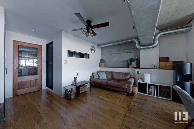 「季節を感じる家」のリビング