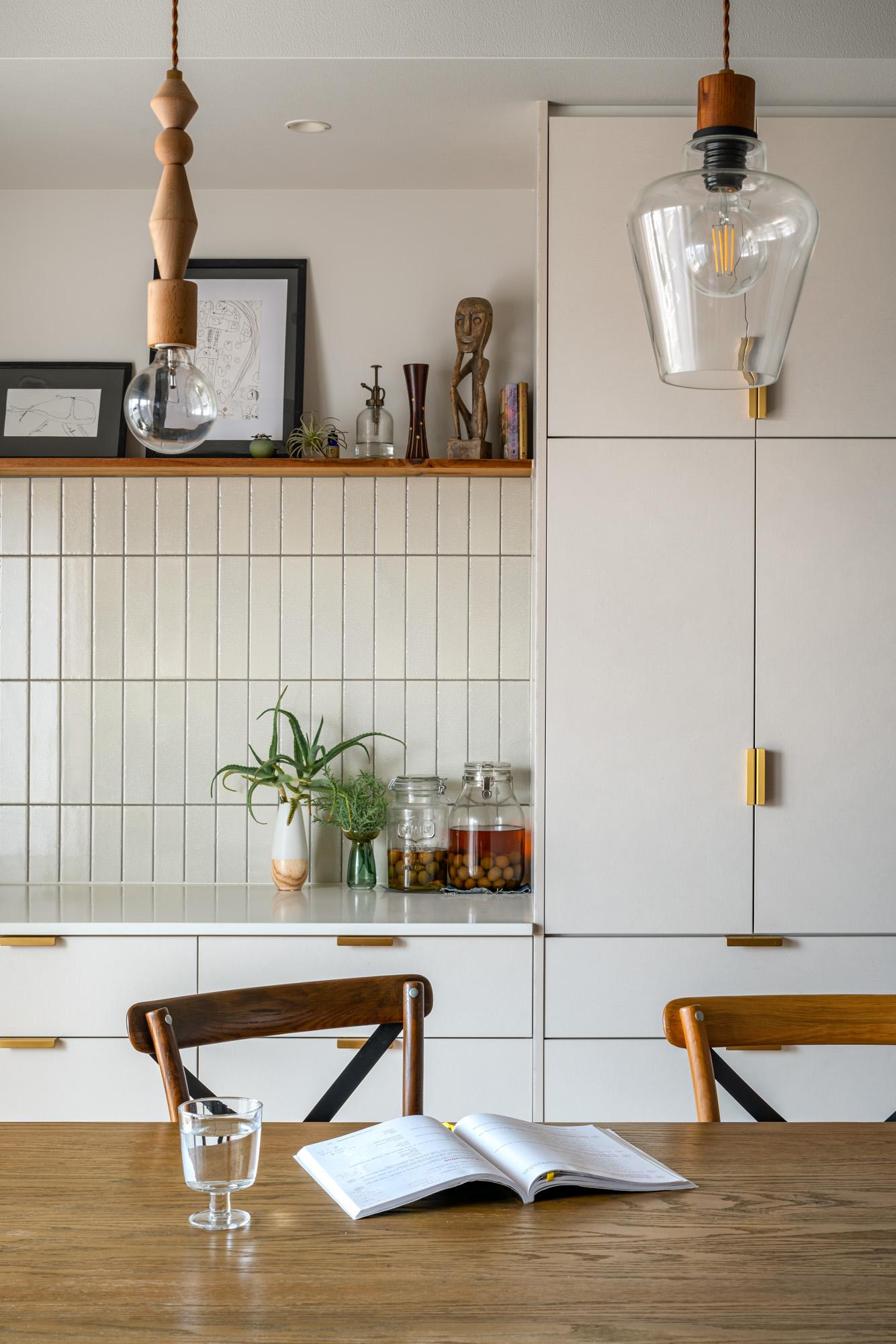 「Life is journey」のダイニング