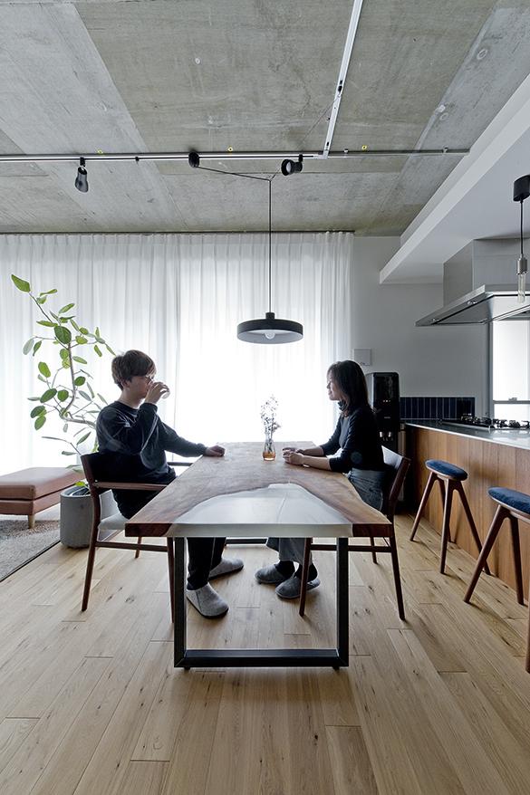 「Come visit!」のダイニング