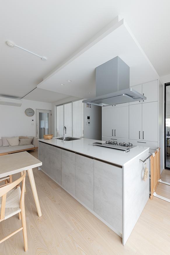 「めぐり めぐる くらし」のキッチン