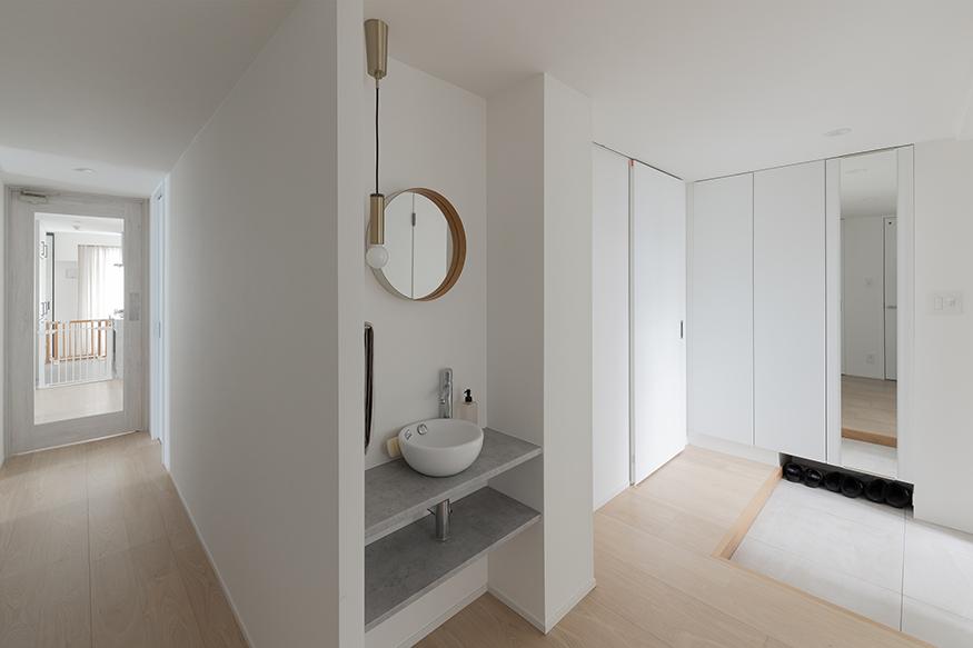 「めぐり めぐる くらし」の洗面