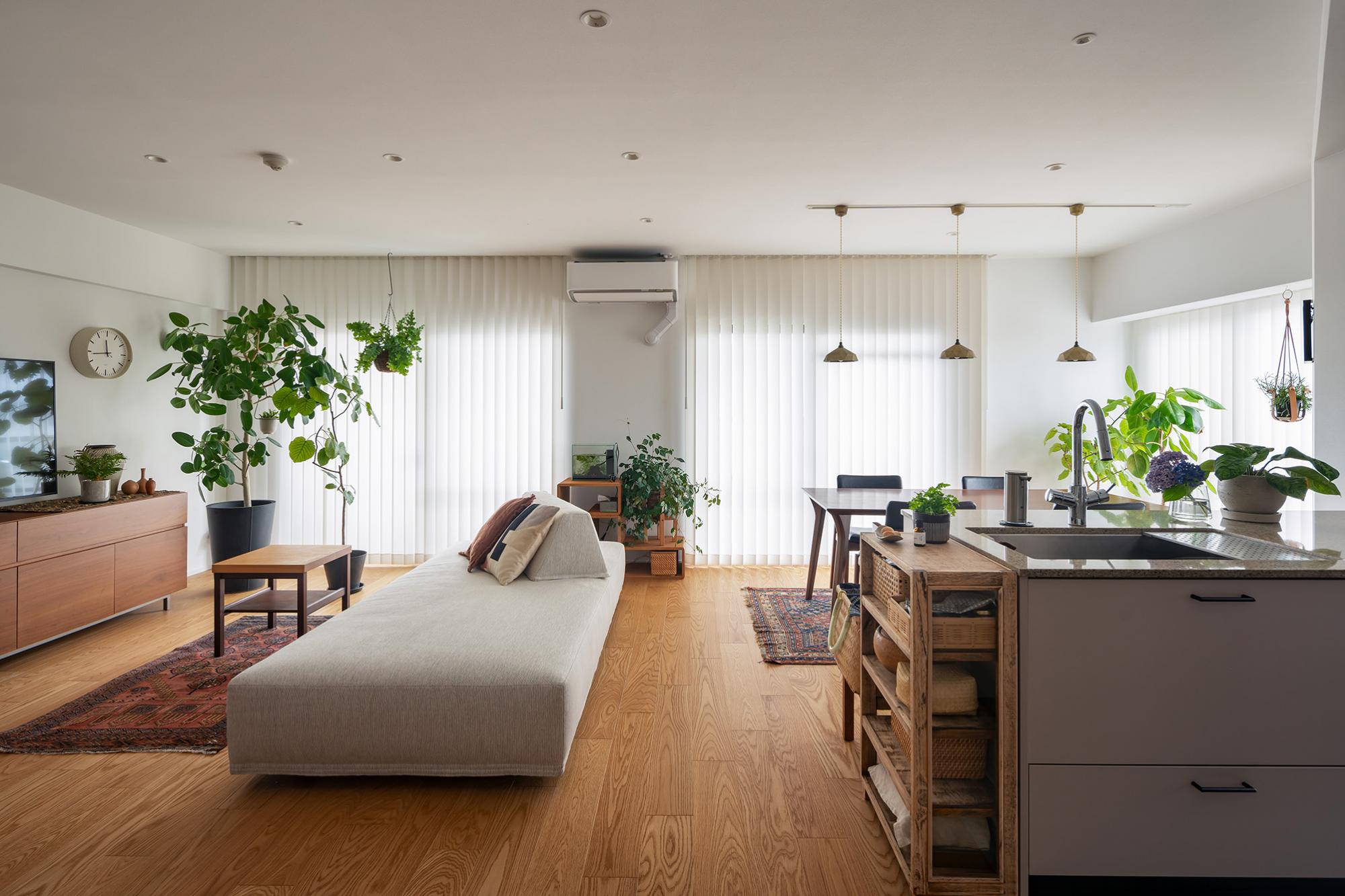 「ナナメの眺め」のリビングダイニング