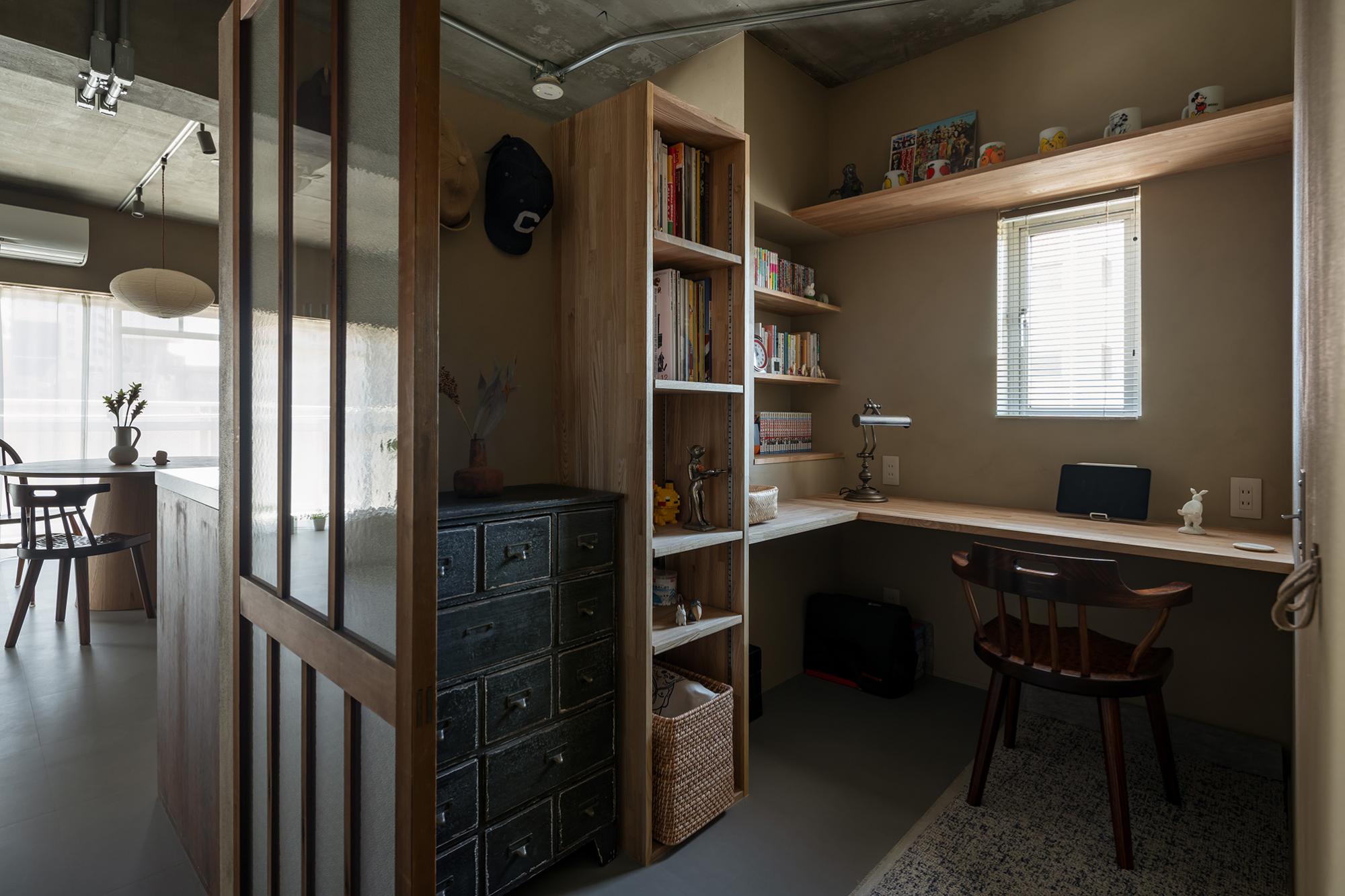 「遊郭建具と暮らす」の書斎