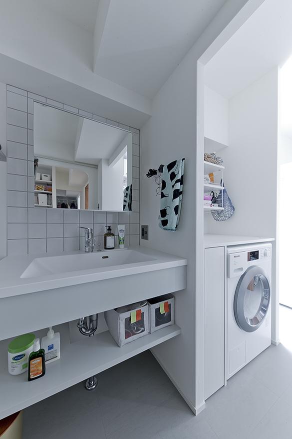 「my scrap book」の洗面所