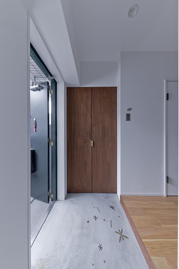 「my scrap book」の玄関土間