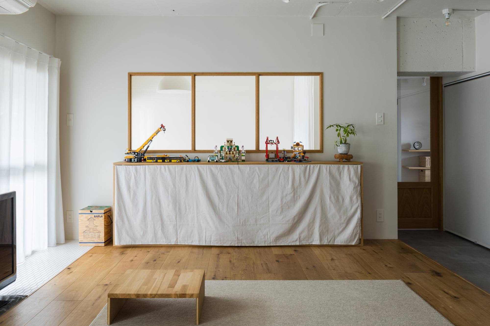 「smooth moments」のリビング室内窓