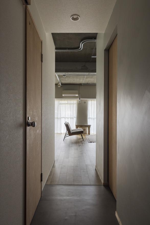 「手塩にかけて育てる家」の廊下