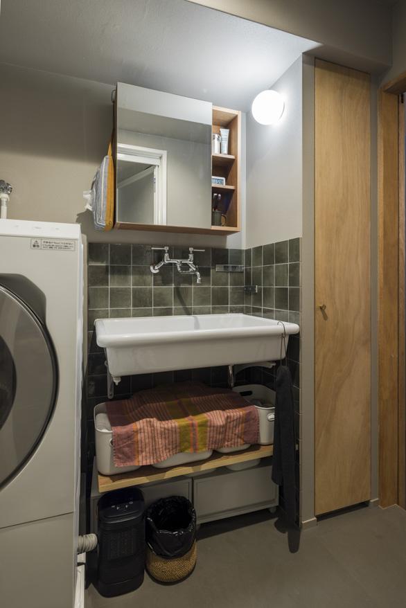 「手塩にかけて育てる家」の洗面所