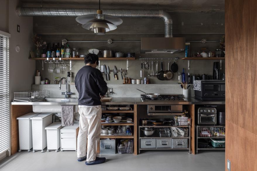 「それぞれの基地」のキッチン