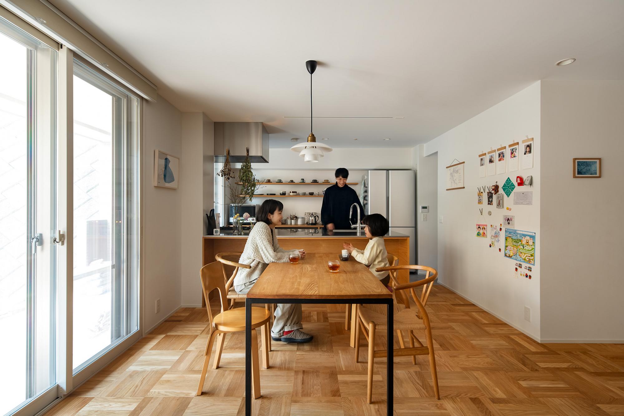 「Runsaus」のダイニング