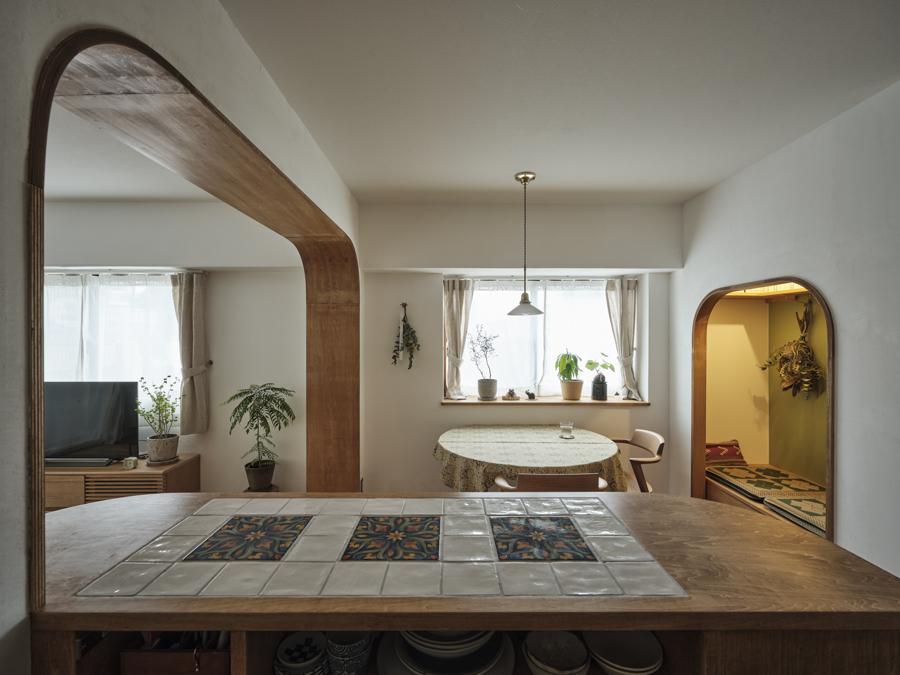 「透明な境界」のキッチン作業台