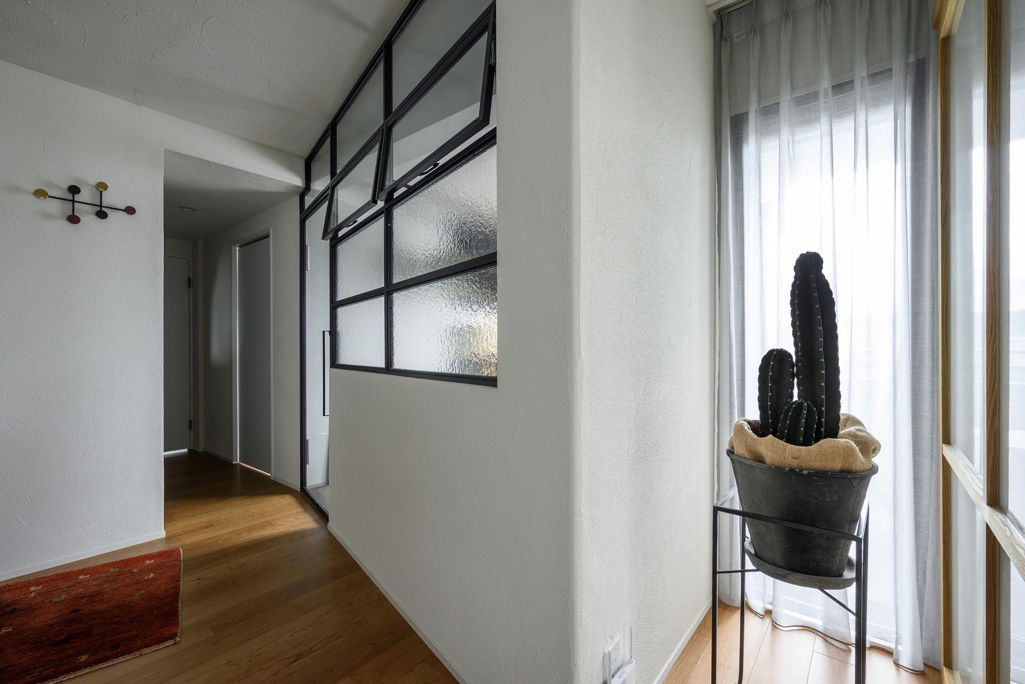 「日々を味わう」路地を歩いているような廊下