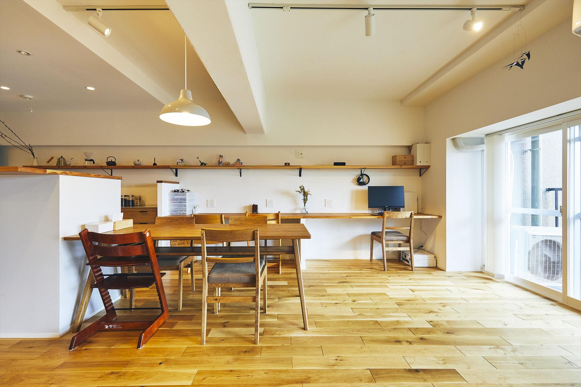 ホームズ 音と風が吹き抜けるリビングのある家