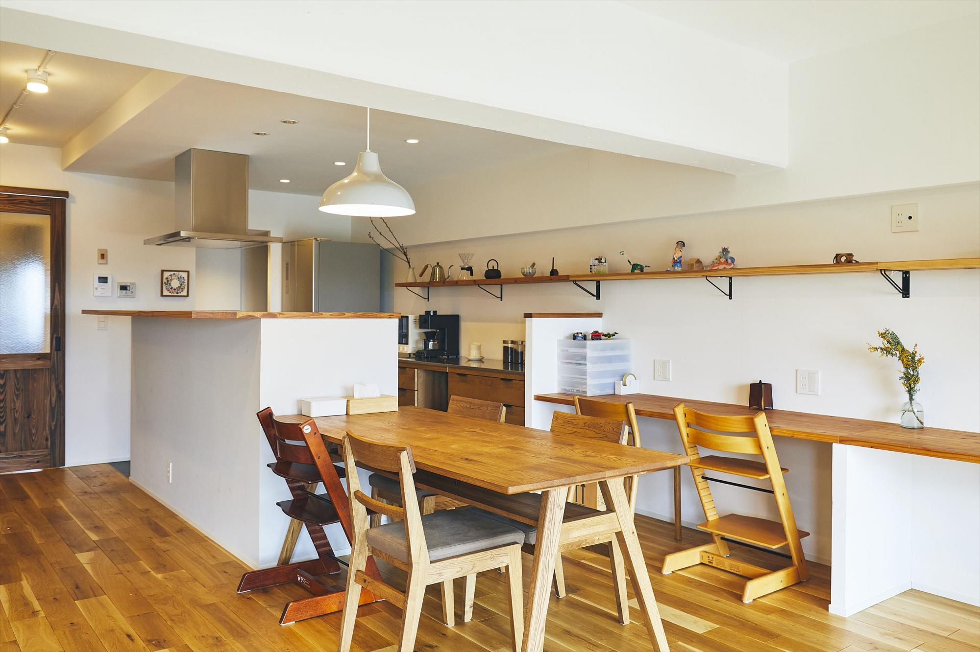 ホームズ 音と風が吹き抜けるリビングのある家