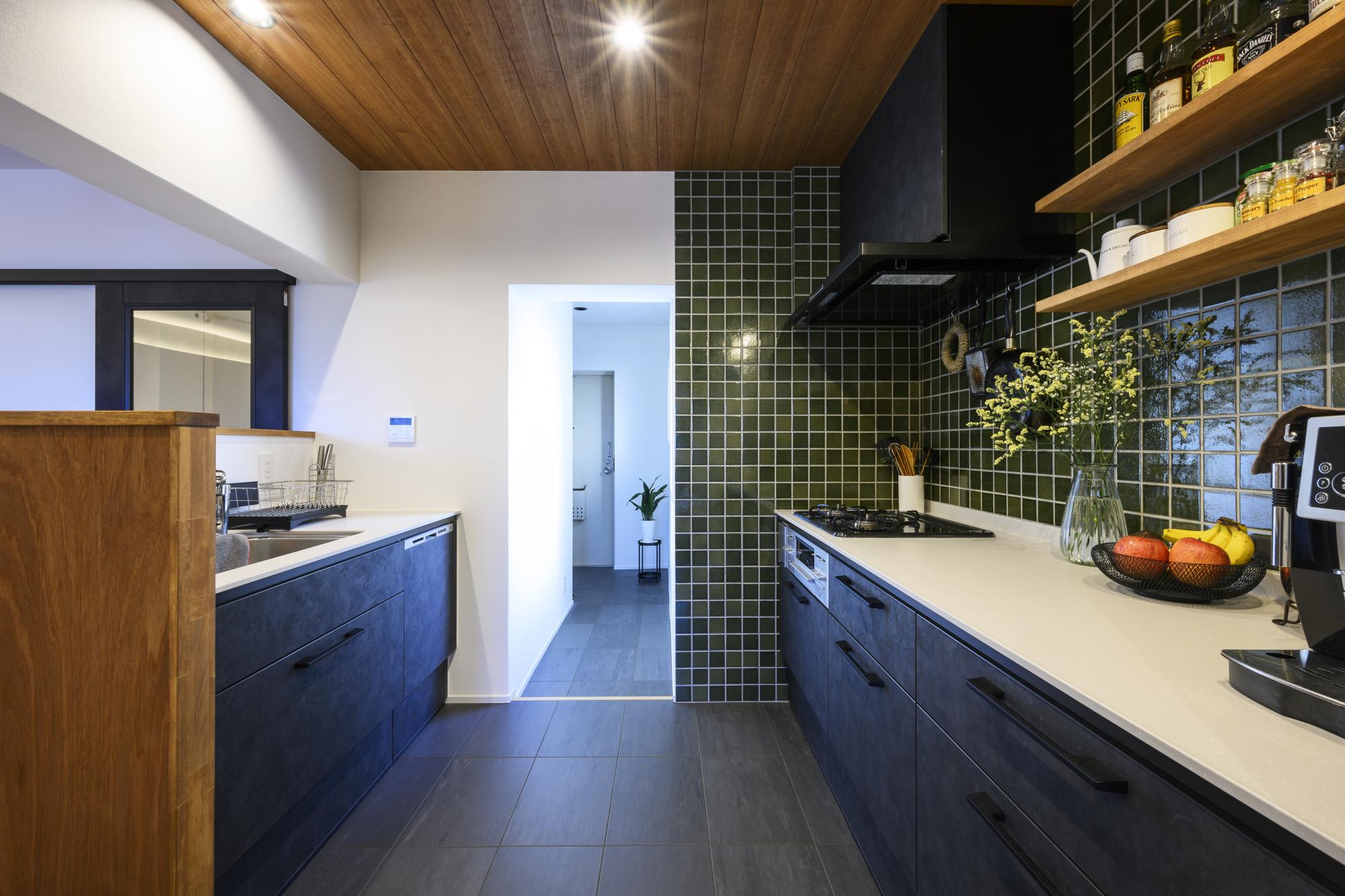 RenoLIVINGではフルオーダーでお好みのデザインを実現します。
誰も見たことがないような、自分らしいお気に入りの空間作りをお楽しみいただけます。