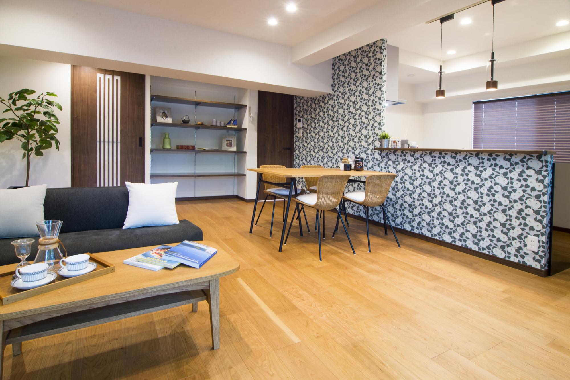 「アジアンMIXスタイル（文京区）」のリビングダイニング