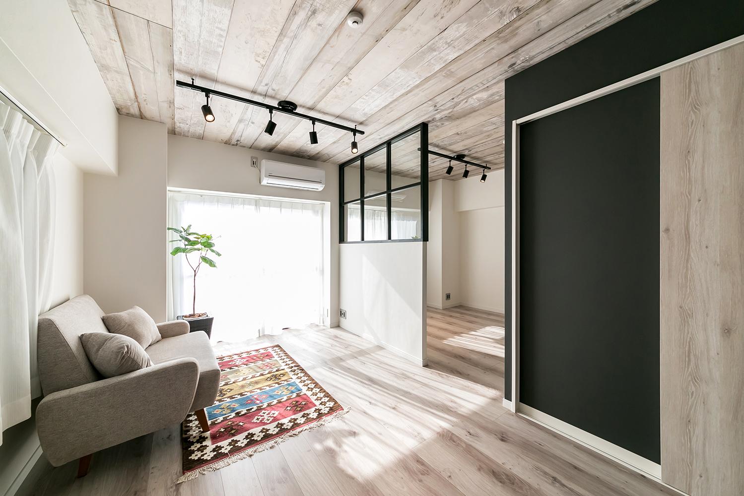 「プレーンスタイル（御徒町）」のリビングダイニング