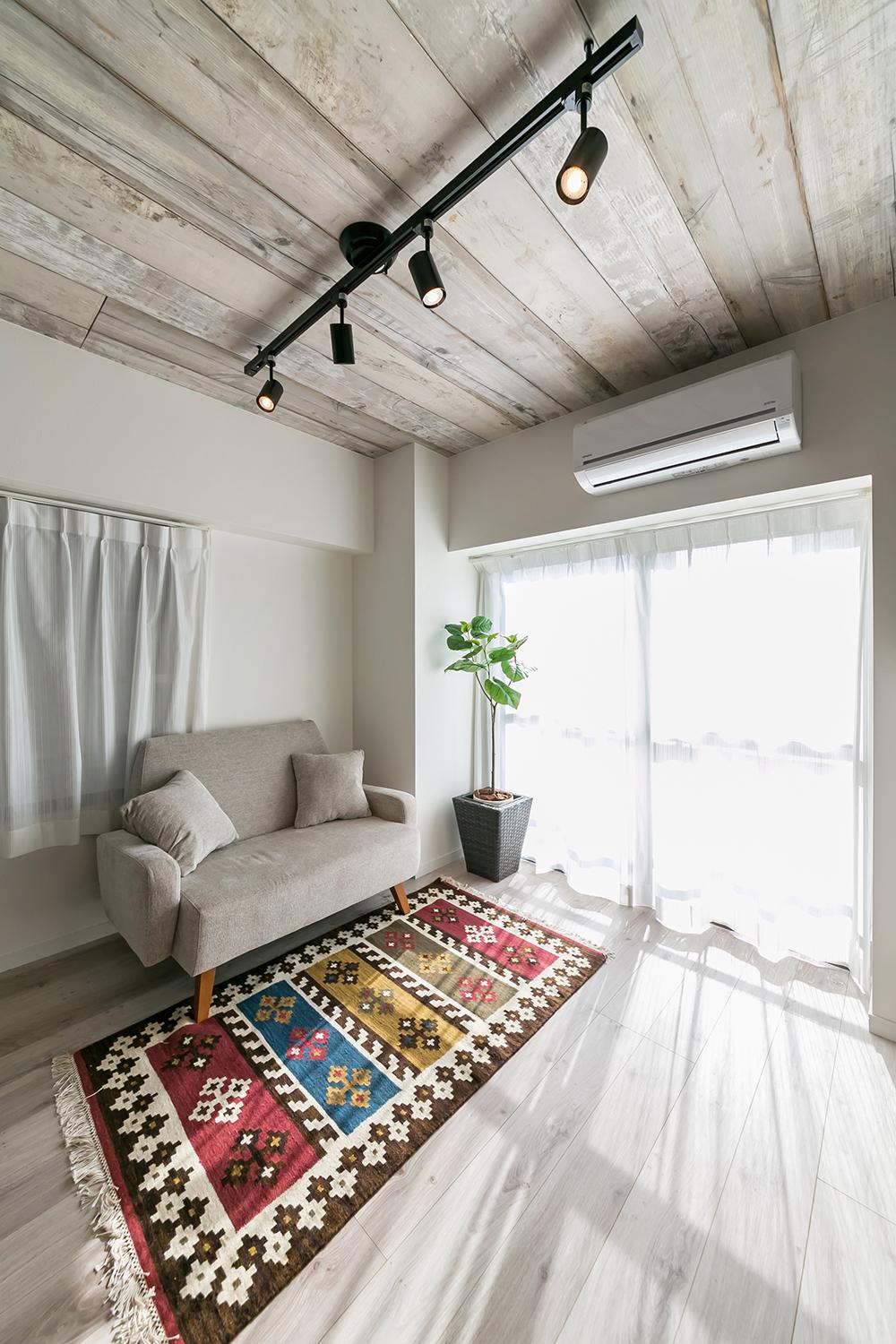 「プレーンスタイル（御徒町）」のリビングダイニング