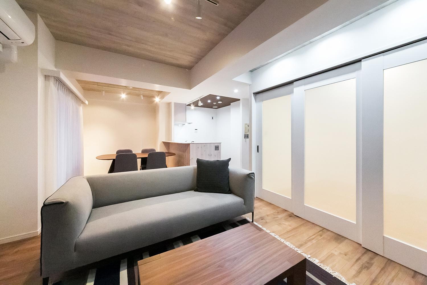 「プレーンスタイル（湘南辻堂）」のリビングダイニング