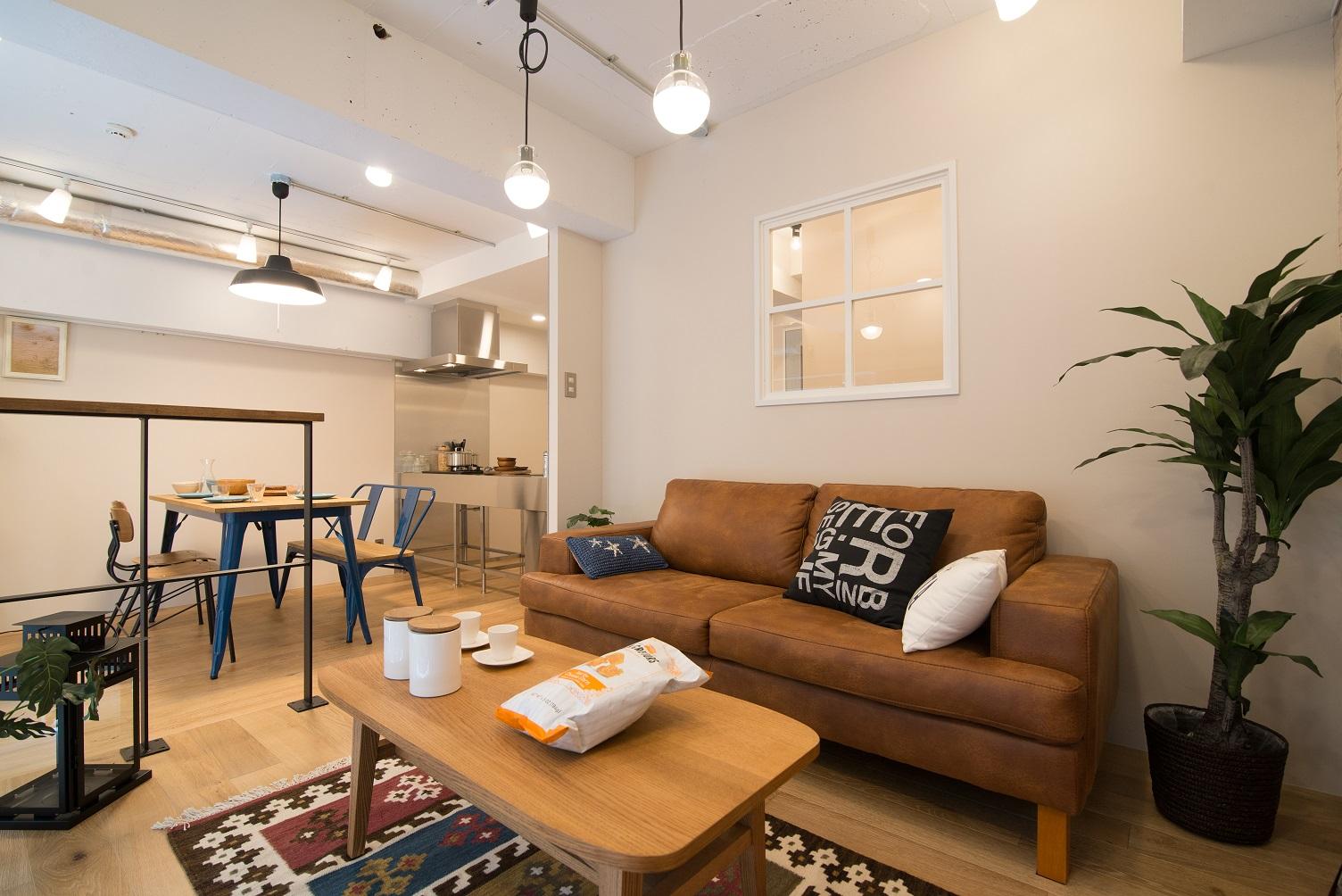 「リビングにカフェテラスの雰囲気を！」のリビングダイニング