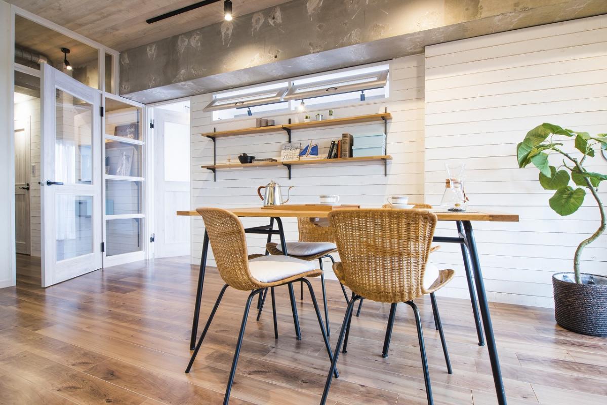 海を感じるダイニング