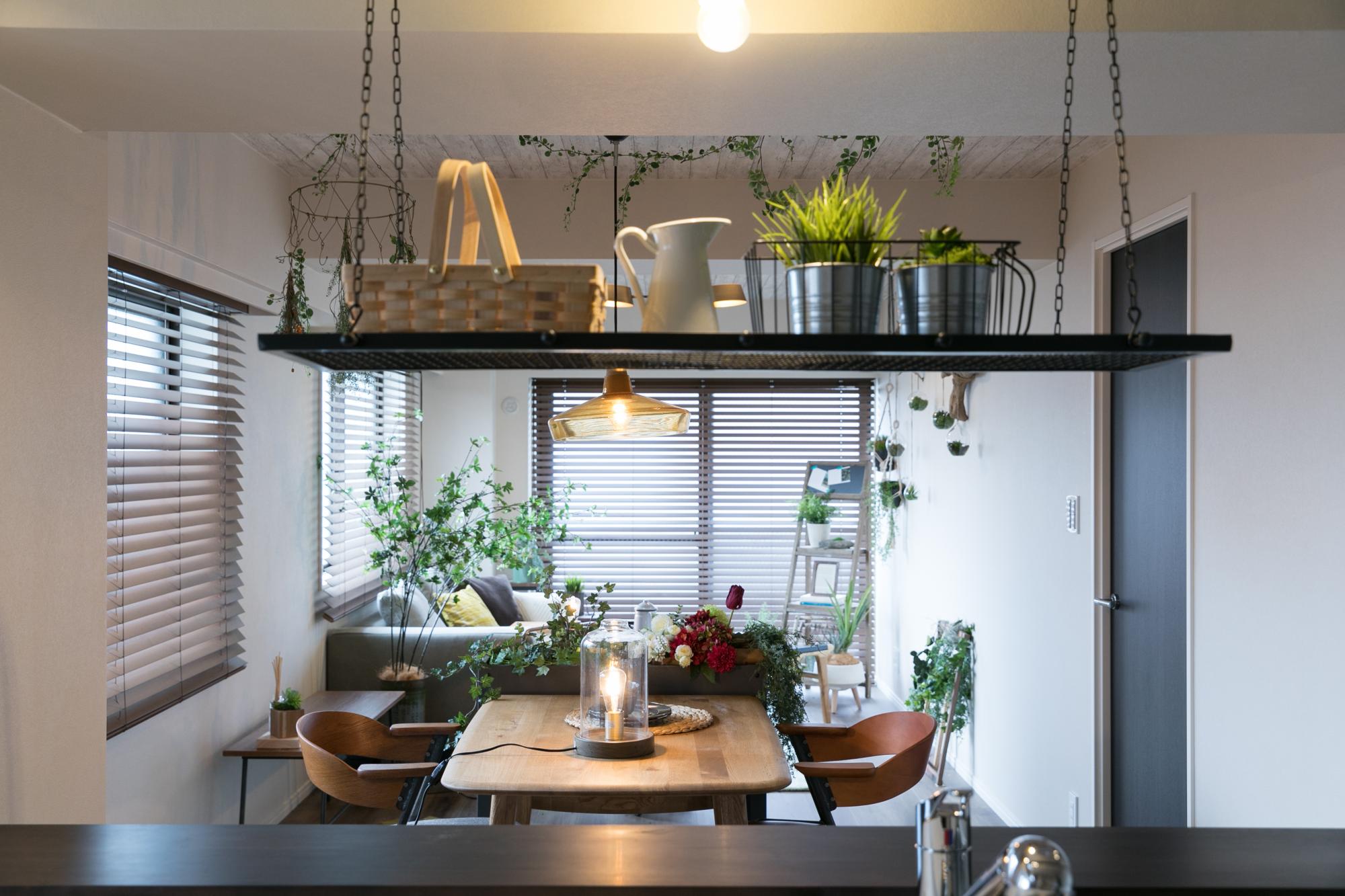 「グリーンが好きなあなたに」のリビングダイニング