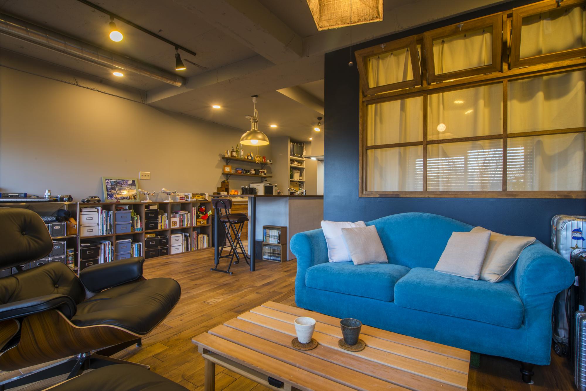 間取りや素材、色も含めて、工事を進める中でいくつかの変更もあったそうですが、そういったことに対応できたのもプラスだったそうです。設計担当と意見をかわしながら、納得のいく部屋づくりを成功させました。デザイン面はもちろんですが、機能面も充実させています。