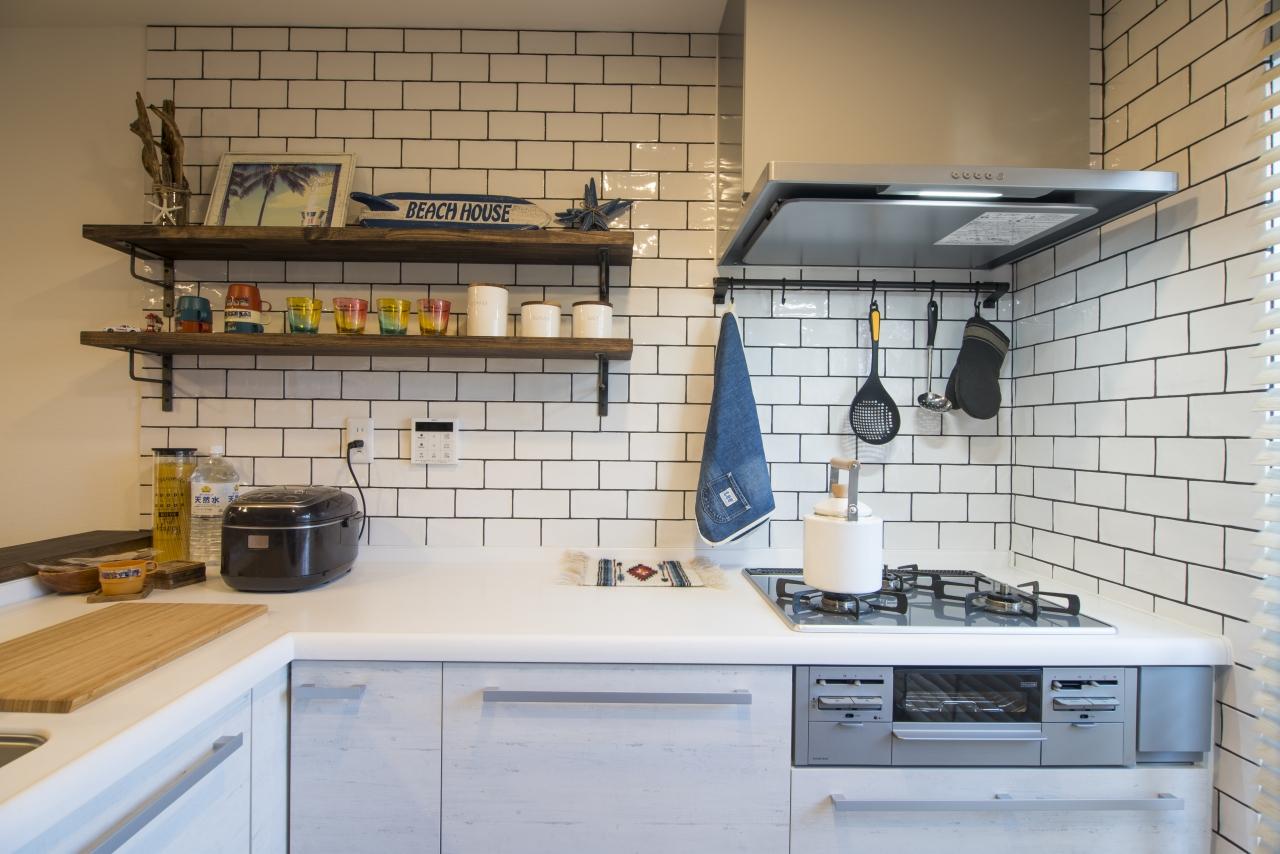 「家族みんなが楽しく暮らせるゆとりの空間を実現させた家」のキッチン