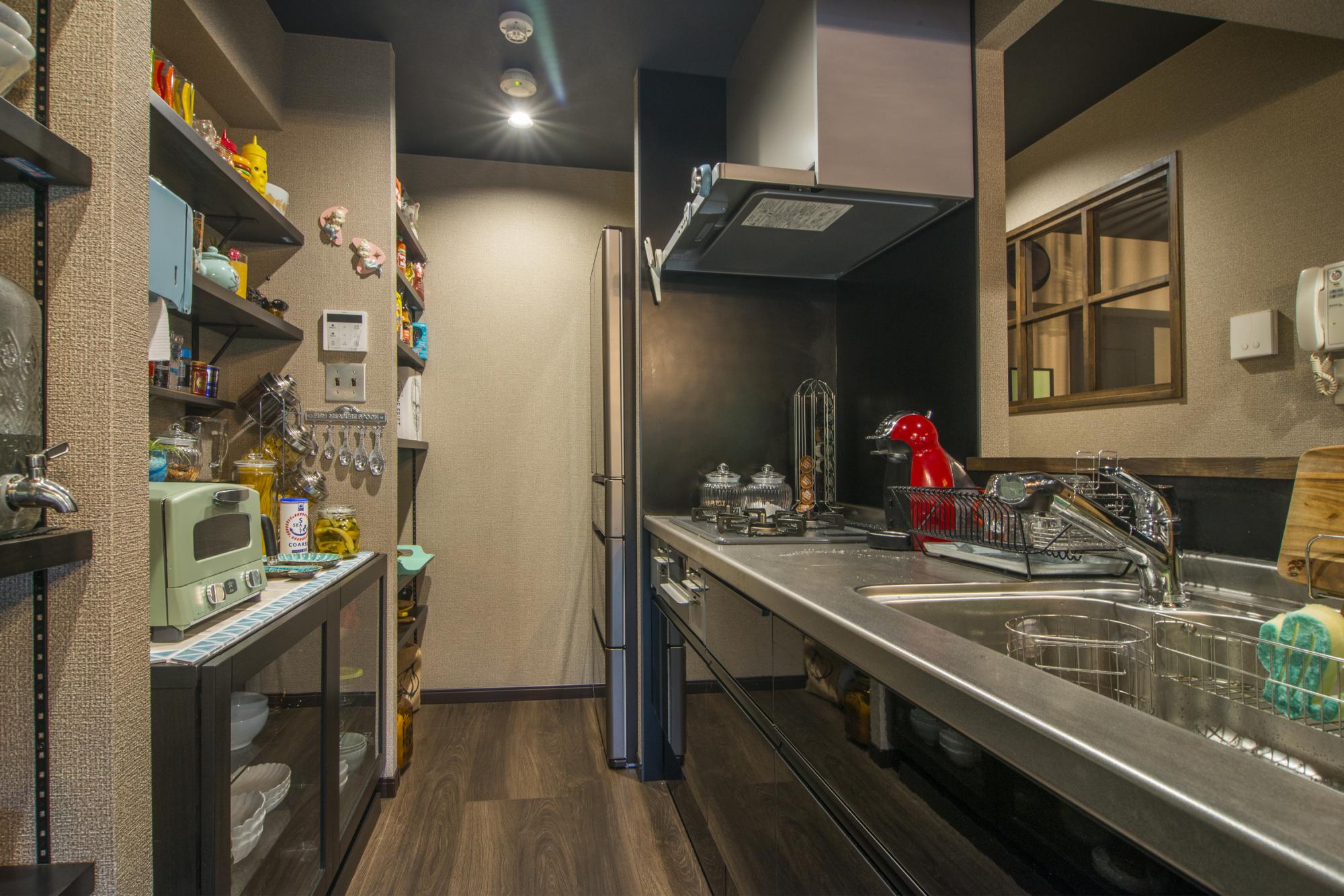 「まるでお店のよう！センスのいいインテリアが似合うお部屋」のキッチン