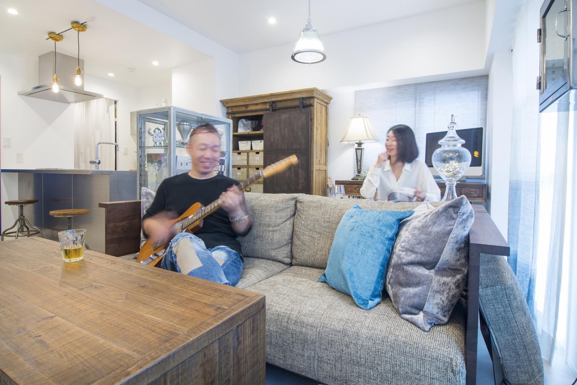 「駅近物件を自分たち好みにリノベーション」のLDK