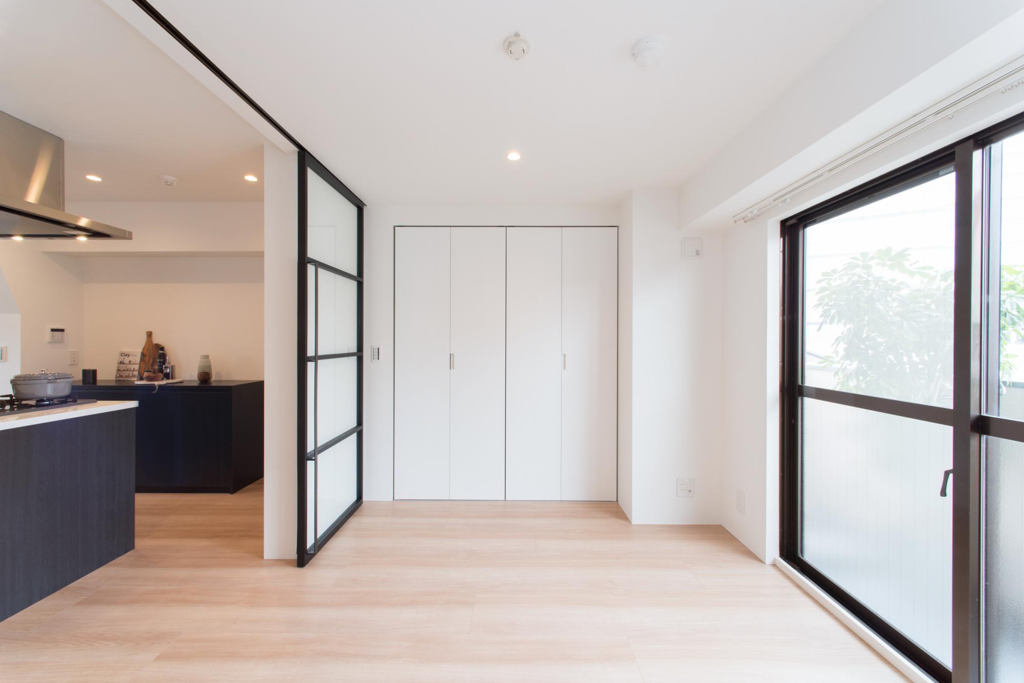 「RE : Apartment UNITED ARROWS LTD.代々木」の寝室