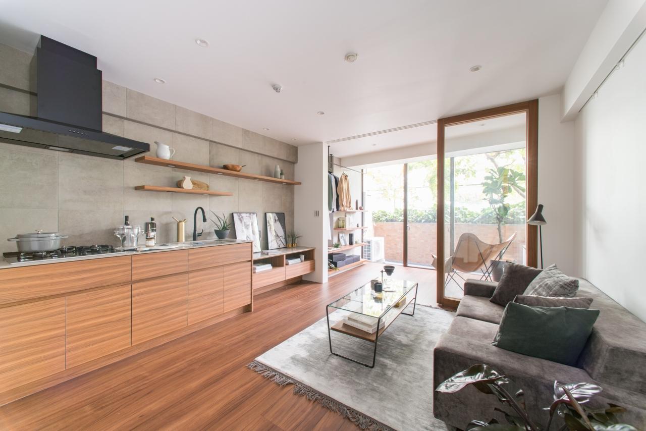 「RE : Apartment UNITED ARROWS LTD.赤坂」のリビングダイニング