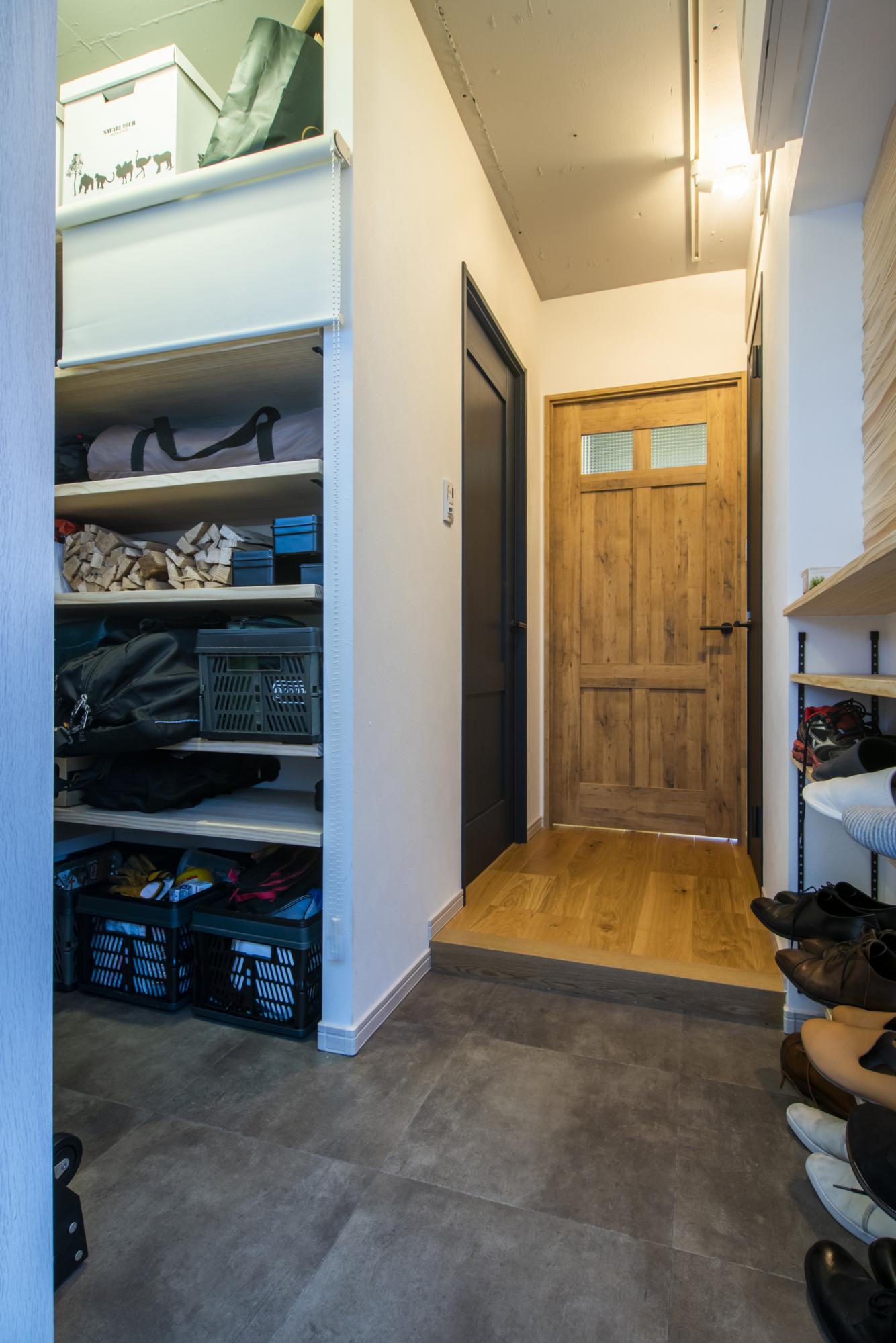 「自分が思い描いた通りの部屋づくりを叶え、人生はさらに豊かに」の玄関・土間