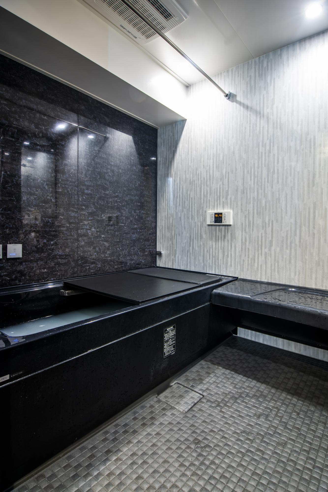 肩湯など、さまざまな機能を搭載した浴槽