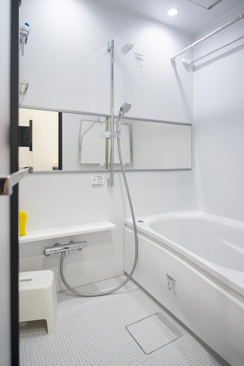 新規交換した追焚機能付ユニットバス(浴室換気乾燥暖房機付）