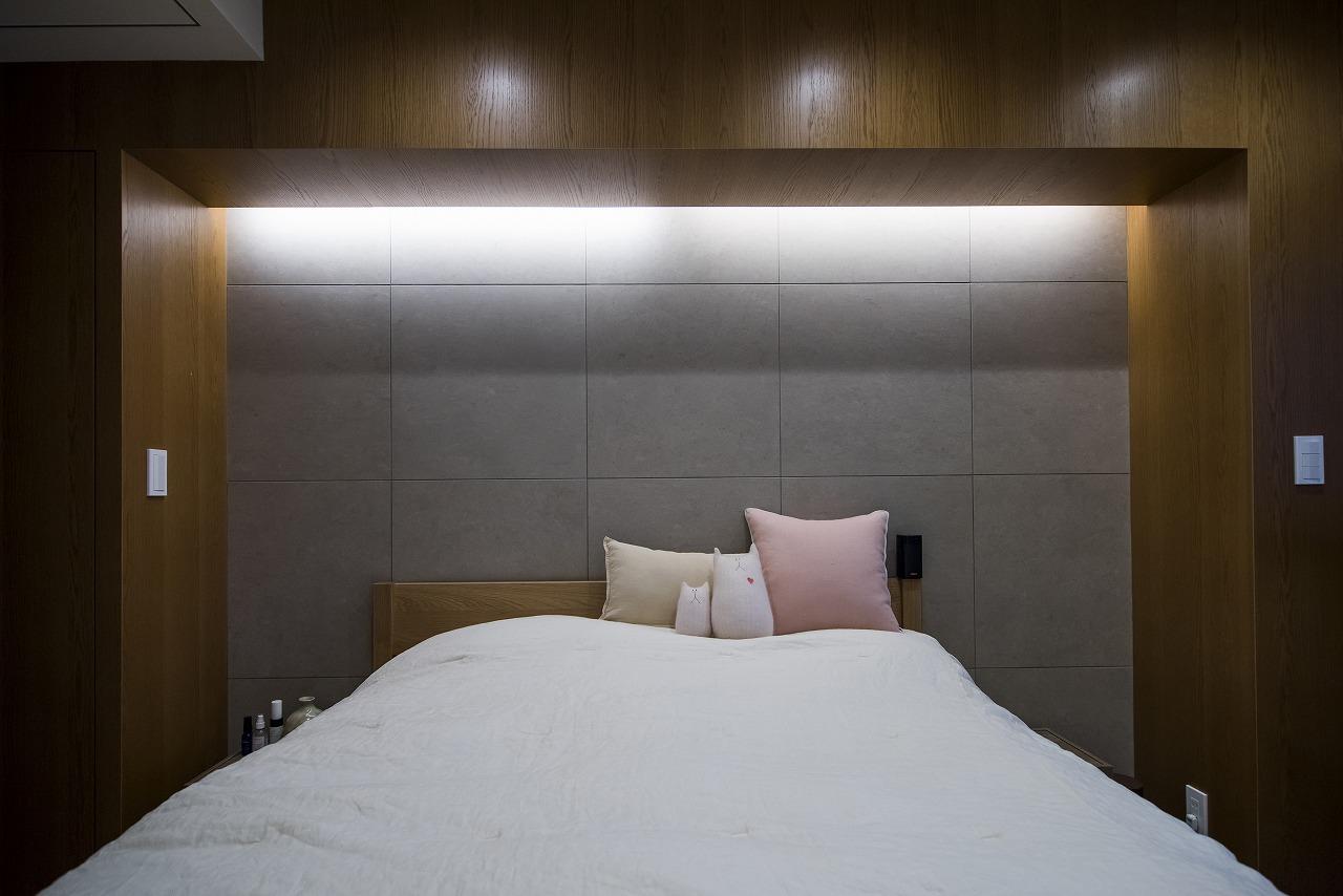 洋室は思いっきりプライベート空間に。部材にもこだわったインテリアは、高級ホテル並みのゴージャスな雰囲気を醸し出しています。