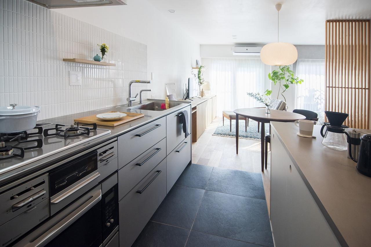 食の幸せをめいっぱい感じることができそうなキッチンスペースです。