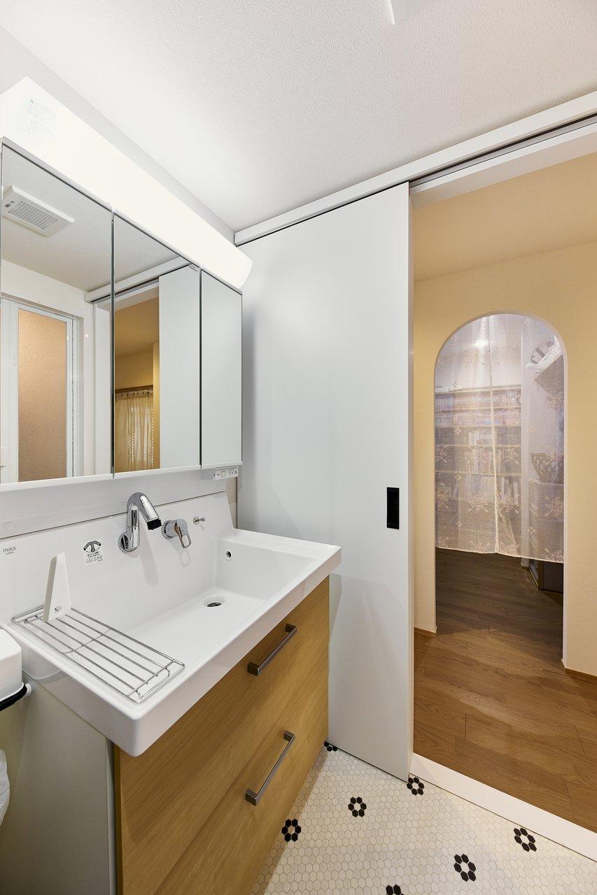 「小上がりのある暮らし」のお風呂・洗面所・トイレ