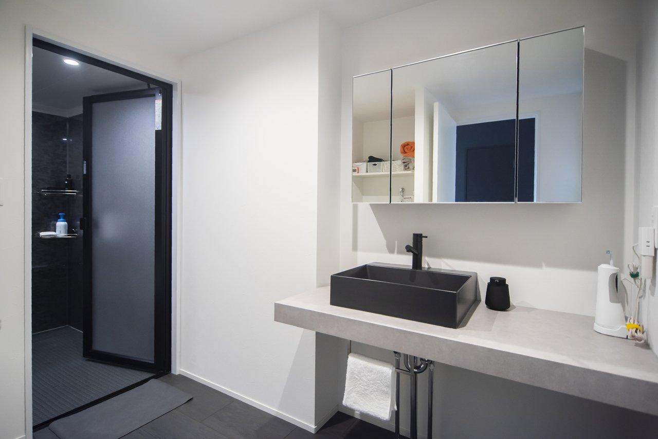 広々ゆったり使える洗面スペース。