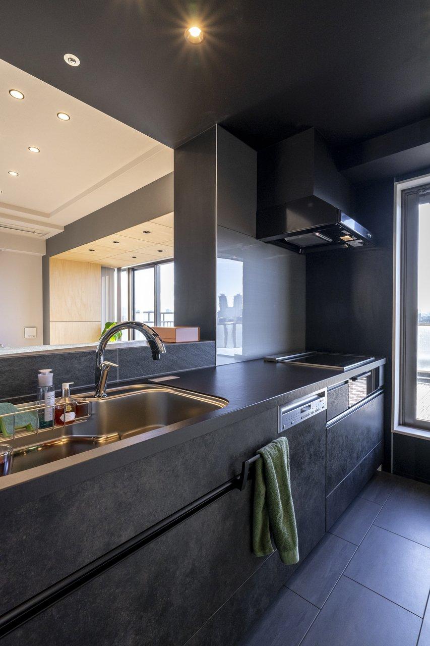 お手入れが楽なIHコンロを採用したキッチン