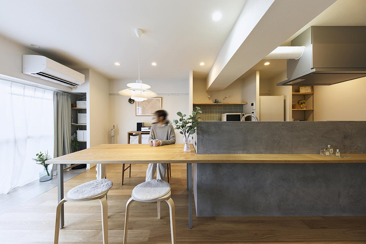 木のぬくもりと優しい雰囲気を感じる、北欧テイストの内装に。