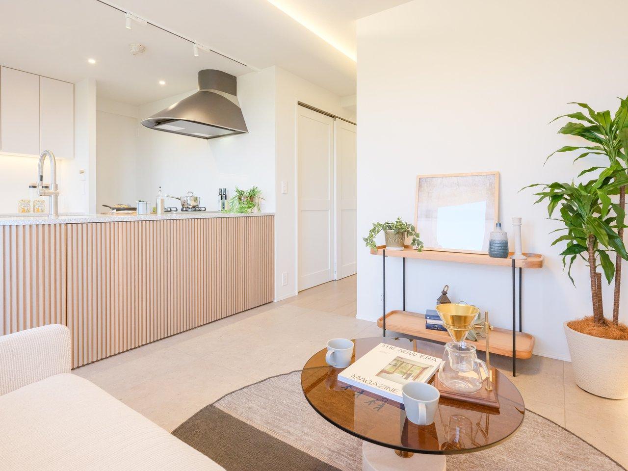 間接照明を取り入れ、洗練された雰囲気に