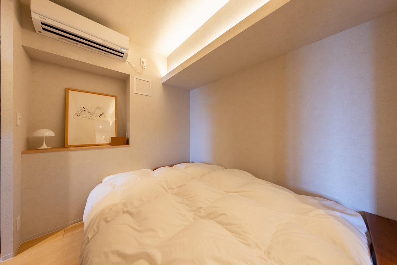 間接照明を取り入れた寝室