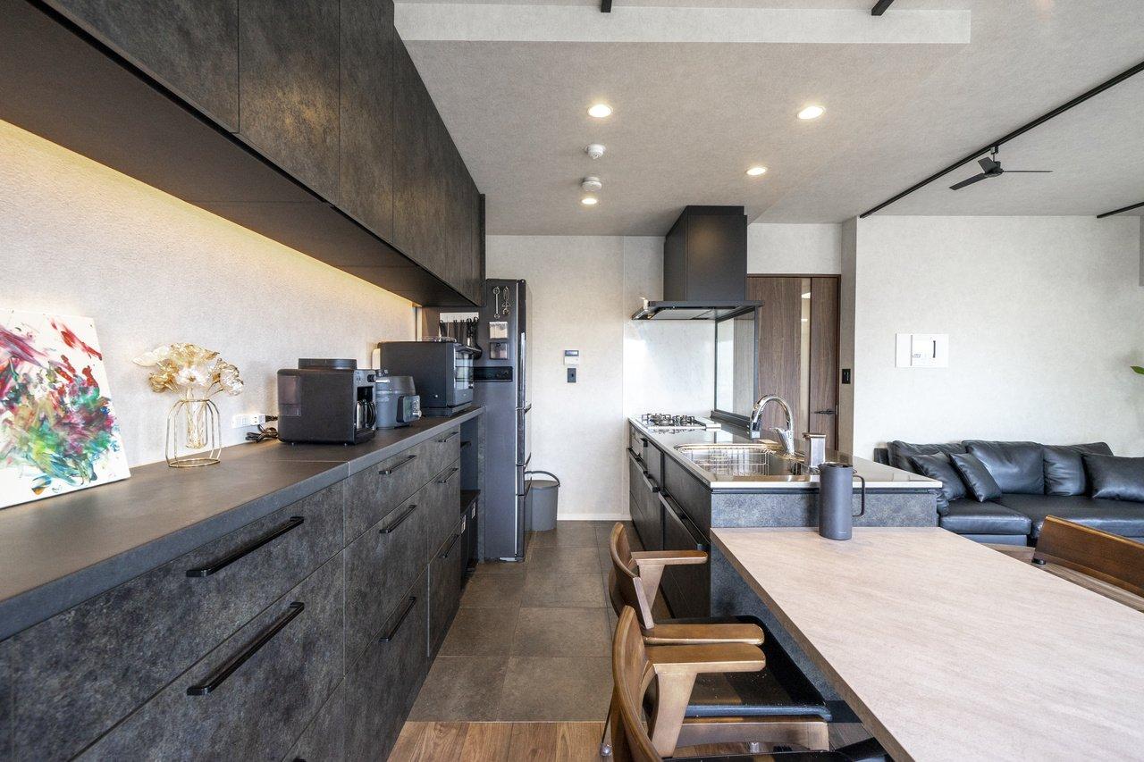 ゆとりのあるキッチンスペース