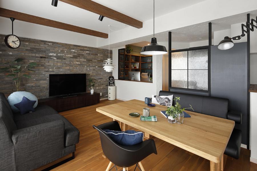 「都心寄り」から「実家近く」に希望地を変えて見つけた築浅・好条件の中古マンションです。理想だった「好きなモノに囲まれた家」が現実になりました。