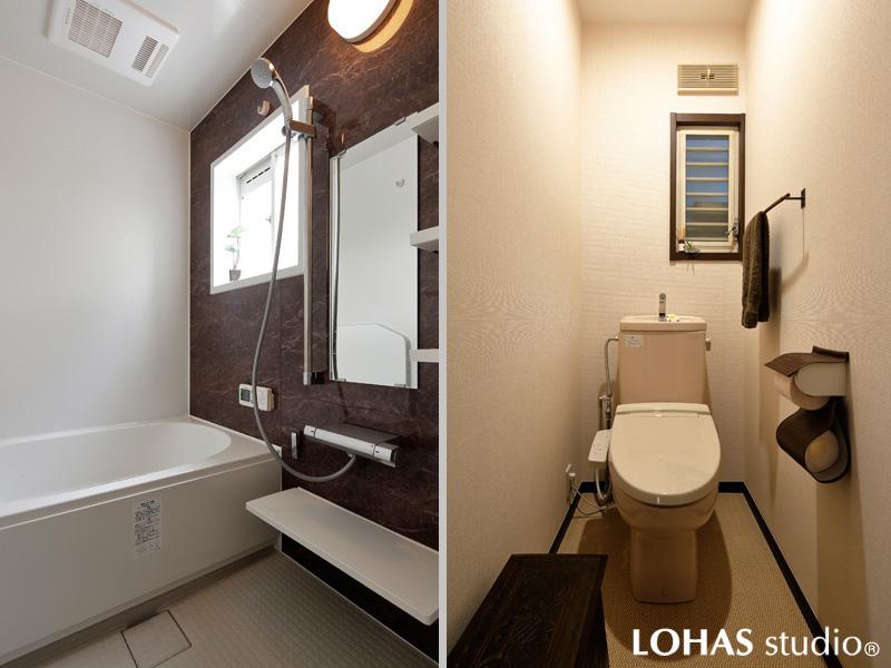 ブラウンとホワイトのバイカラーで落ち着きあるサニタリーです。左)最新の浴槽は暖かさも長続き！リラックスタイムをゆったり過ごせます。右)窓枠や巾木も色を合わせて世界観を統一しました。
